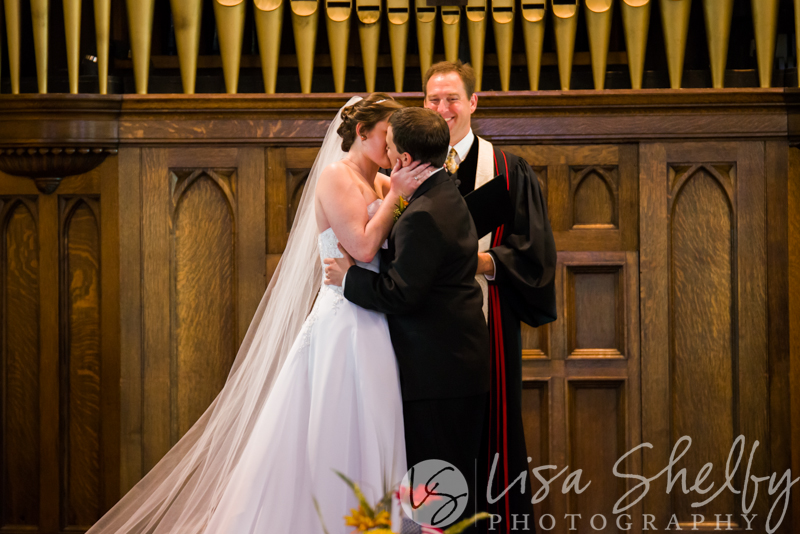 Lori + Thomas' Wedding - Lisa Shelby Photography