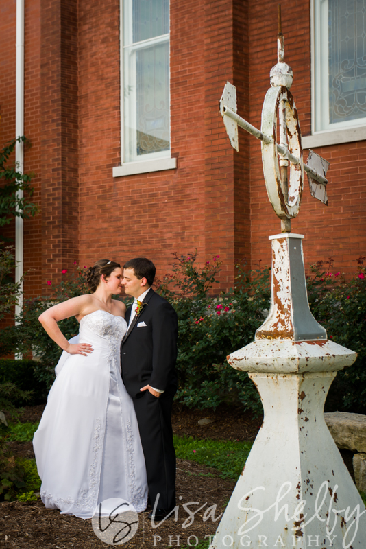 Lori + Thomas' Wedding - Lisa Shelby Photography
