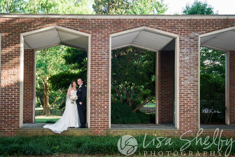 Lindsay & Dustin's Nashville Wedding - Lisa Shelby Photography